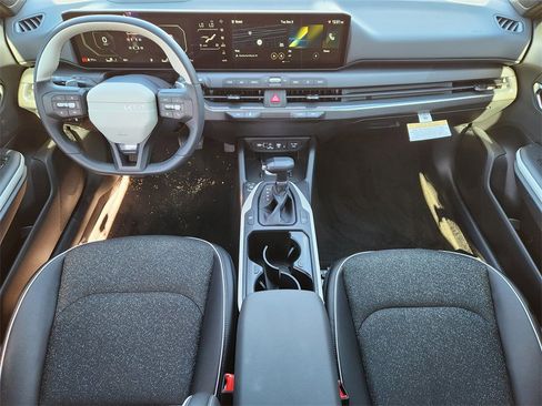 New 2025 Kia K4 GT-Line image 19