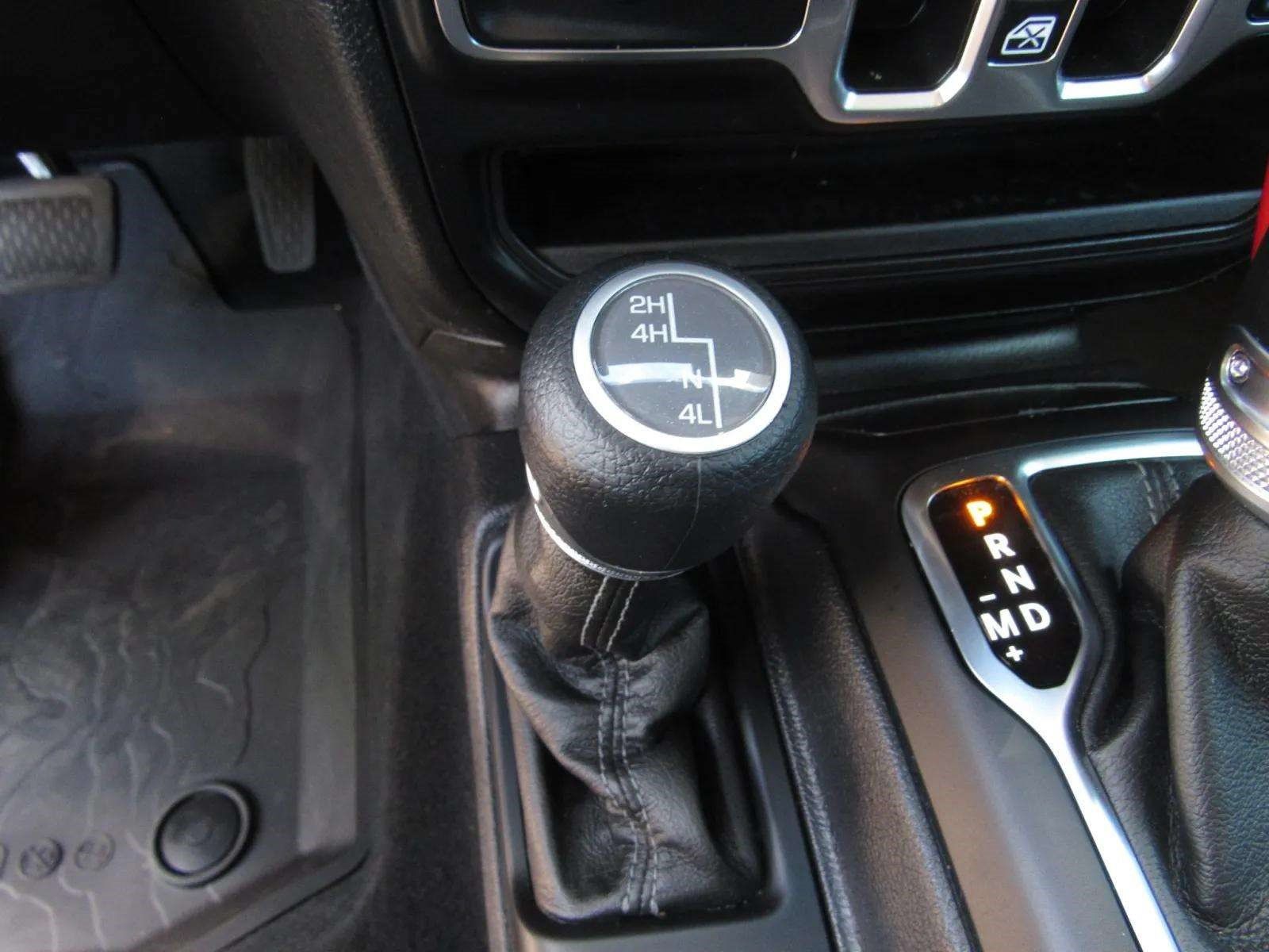 Used 2026 Jeep Wrangler Unlimited Sport AWD/4WD image 21