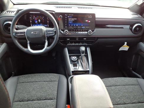 Used 2023 Chevrolet Colorado Z71 w/ Z71 Convenience Package 2 image 15