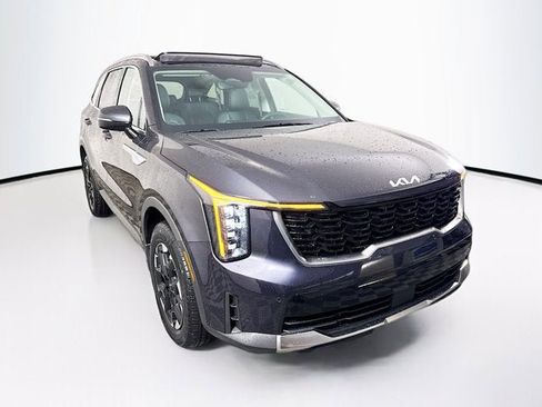 New 2026 Kia Sorento S image 3