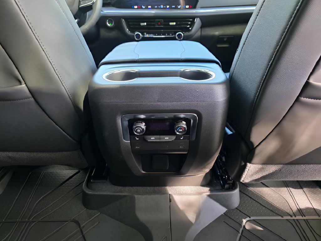New 2026 Chevrolet Tahoe Z71 w/ Z71 Off-Road Package AWD/4WD image 12