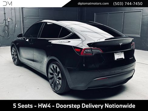 Used 2024 Tesla Model Y Performance AWD/4WD image 5