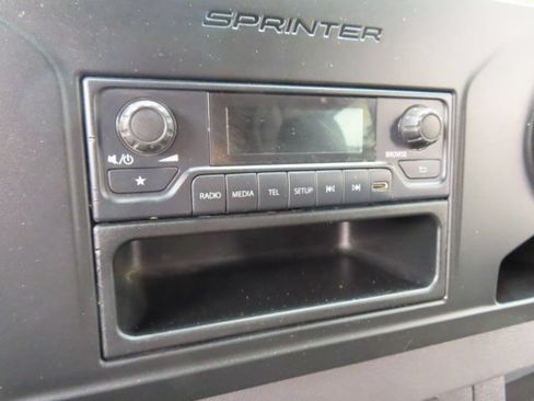 Used 2021 Mercedes-Benz Sprinter 2500 image 26