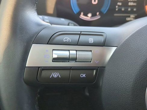 Used 2025 Hyundai Kona SEL FWD image 22