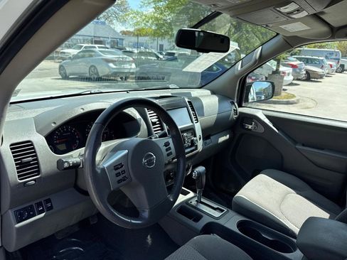 Used 2019 Nissan Frontier SV w/ Value Truck Package image 11