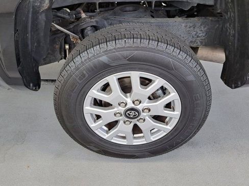 Used 2024 Toyota Tacoma SR5 RWD image 33