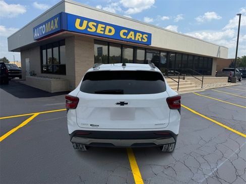 Used 2025 Chevrolet Trax ACTIV w/ Driver Confidence Package image 6