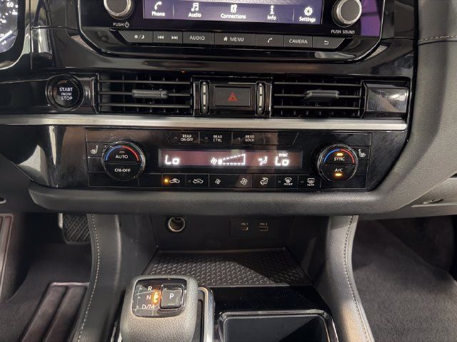 Used 2025 Nissan Pathfinder SV FWD image 23