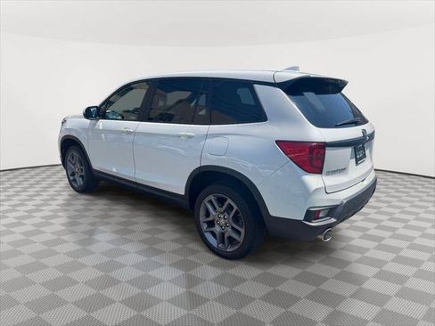 Used 2023 Honda Passport EX-L image 4
