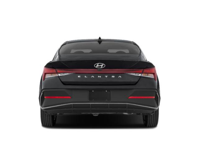 Used 2025 Hyundai Elantra SE FWD image 8