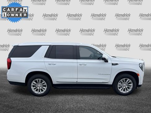 Used 2022 GMC Yukon SLT w/ SLT Premium Package image 11