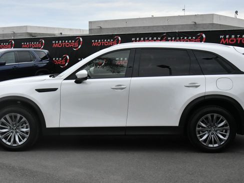 Used 2024 MAZDA CX-90 3.3 Turbo w/ Preferred Plus image 4