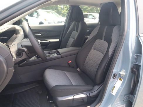 New 2026 Nissan Sentra SV w/ SV Convenience Package FWD image 20