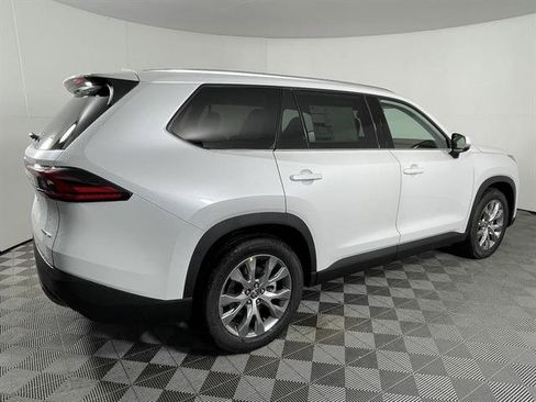 New 2026 Toyota Grand Highlander Limited image 8