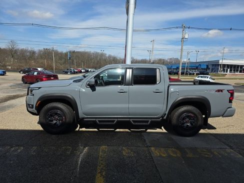 New 2026 Nissan Frontier PRO-4X w/ Pro-4x Convenience Package image 9