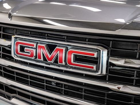 Used 2026 GMC Yukon XL Elevation AWD/4WD image 8