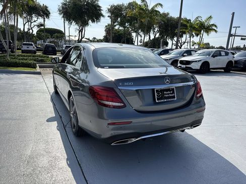 Used 2018 Mercedes-Benz E 300 4MATIC image 13