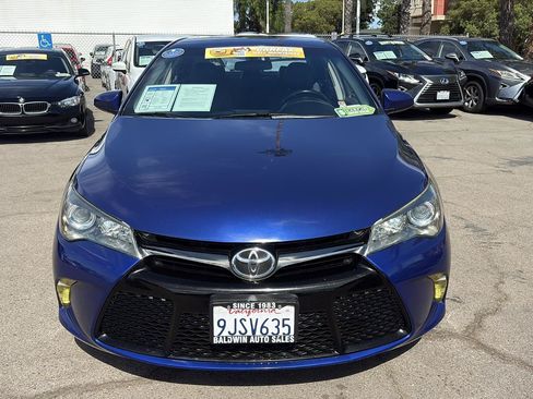 Used 2016 Toyota Camry SE FWD image 2
