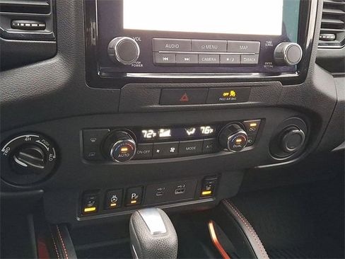 Used 2023 Nissan Frontier PRO-4X w/ Pro Convenience Package image 18