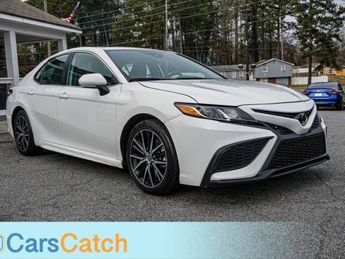 Used 2023 Toyota Camry SE image 10