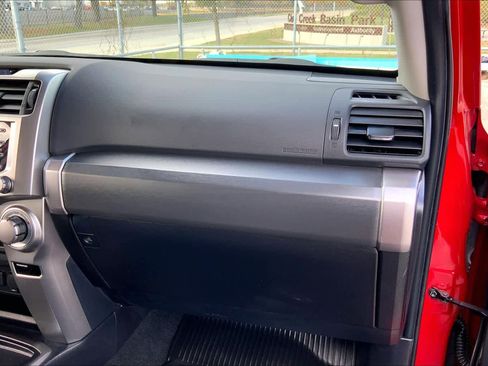 Used 2023 Toyota 4Runner SR5 Premium image 17