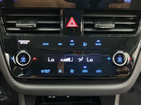 Used 2021 Hyundai Ioniq SE FWD image 35