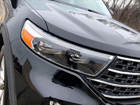 Used 2020 Ford Explorer XLT w/ Equipment Group 202A image 30