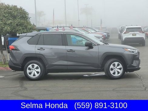 Used 2024 Toyota RAV4 LE image 4