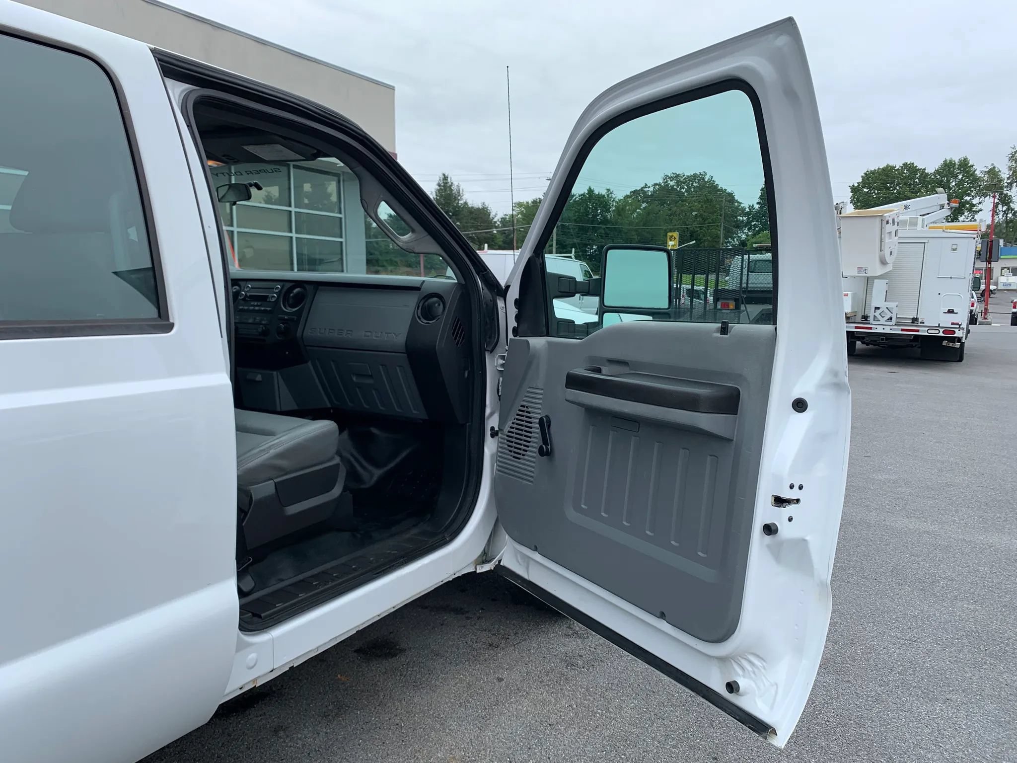 Used 2015 Ford F250 XL RWD image 17