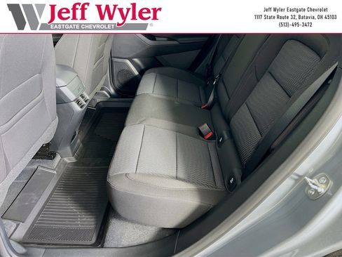 New 2026 Chevrolet Equinox LT FWD image 5