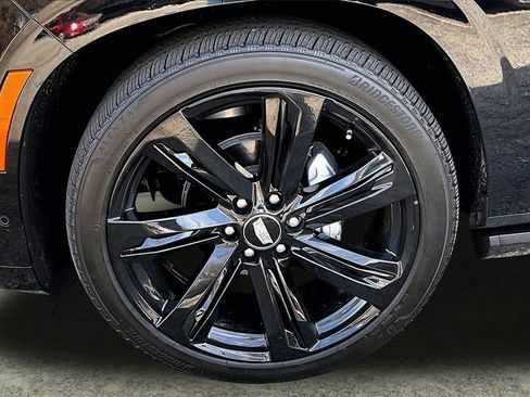 Used 2025 Cadillac Escalade ESV Sport Platinum w/ LPO, Floor Liner Package image 35