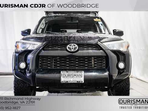 Used 2016 Toyota 4Runner SR5 image 2