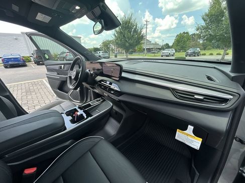 New 2026 Buick Enclave Sport Touring w/ Super Cruise Package image 29