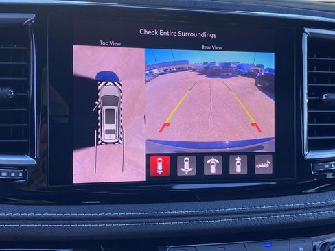 New 2026 Chrysler Pacifica Limited w/ S Appearance Package image 5