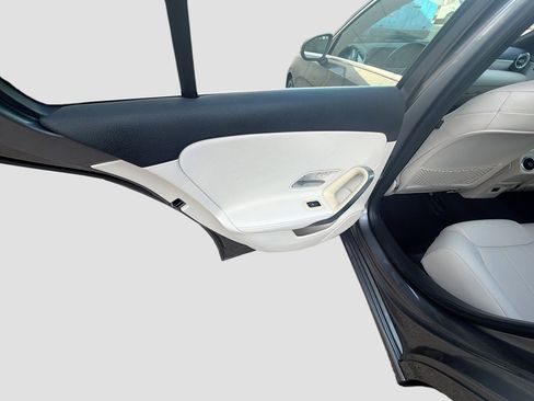 Used 2021 Mercedes-Benz A 220 image 25