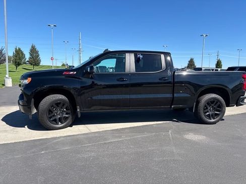 Certified 2025 Chevrolet Silverado 1500 RST AWD/4WD image 6