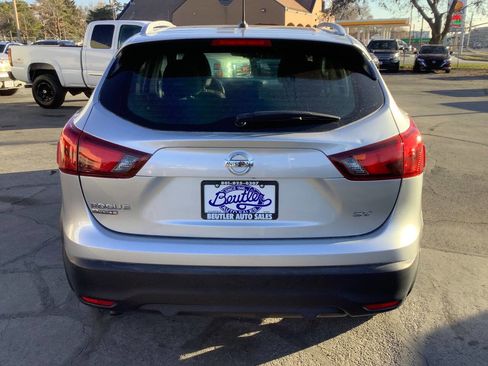 Used 2017 Nissan Rogue Sport SV image 12