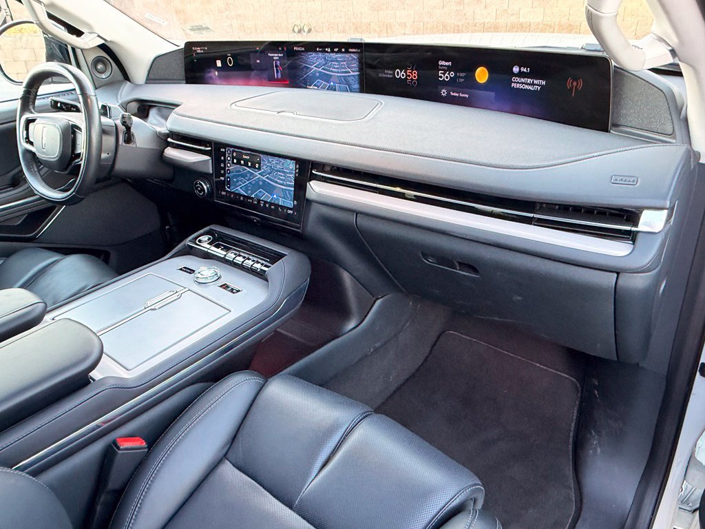 Used 2025 Lincoln Navigator Reserve AWD/4WD image 15