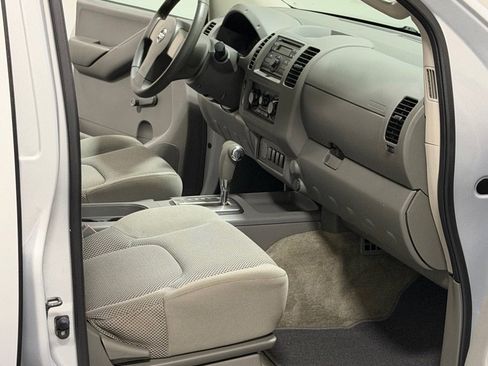 Used 2011 Nissan Frontier S RWD image 11