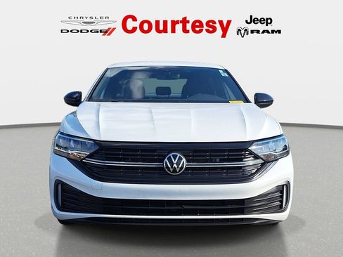 Used 2023 Volkswagen Jetta Sport FWD image 8