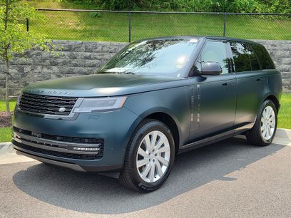 New 2025 Land Rover Range Rover SE