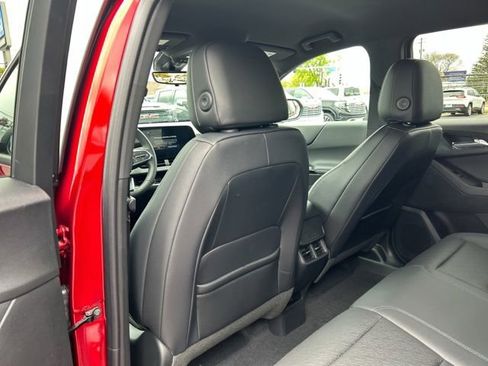 New 2026 Chevrolet Equinox LT w/ Convenience Package II FWD image 17