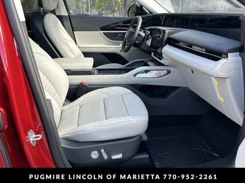 New 2026 Lincoln Nautilus Reserve image 13