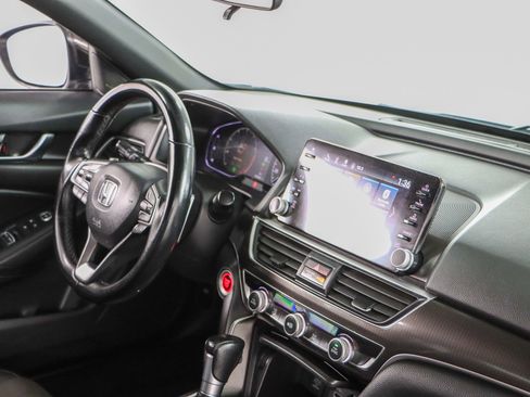 Used 2022 Honda Accord Sport image 25
