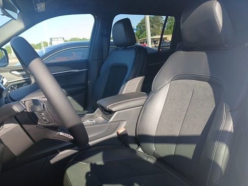 New 2026 Jeep Grand Cherokee L 4WD image 17
