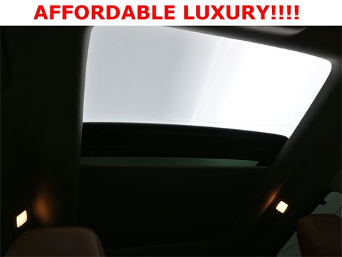 Used 2022 Nissan Pathfinder Platinum w/ Cargo Package image 29