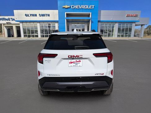 New 2026 GMC Terrain AT4 w/ Technology Package II image 9