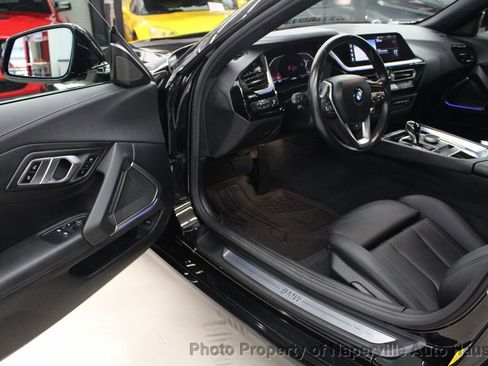 Used 2022 BMW Z4 sDrive30i w/ Driving Assistance Package image 14