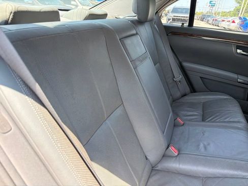 Used 2009 Mercedes-Benz S 550 image 24