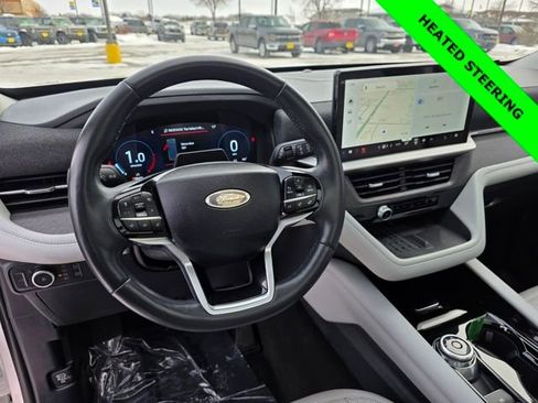 Used 2025 Ford Explorer Platinum w/ Ultimate Package image 16